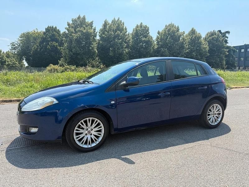 Blu Usata 2007 Fiat Bravo Dynamic Due volumi | 3490 € (Buon prezzo) - Immagine 1/4