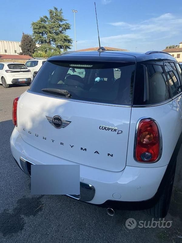 Usata Mini Cooper D 111 CV (81 kW) 2016 Utilitaria