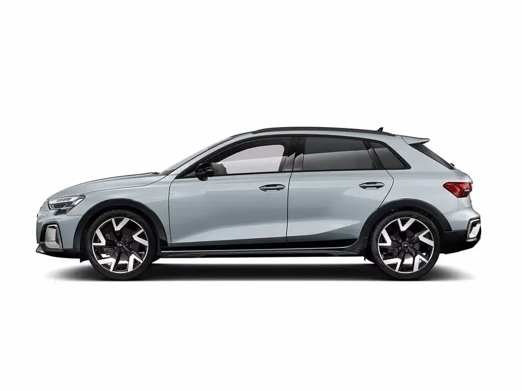 Usata Audi A3 Ambiente 150 CV (110 kW) 2024 Grigio freccia perla Berlina