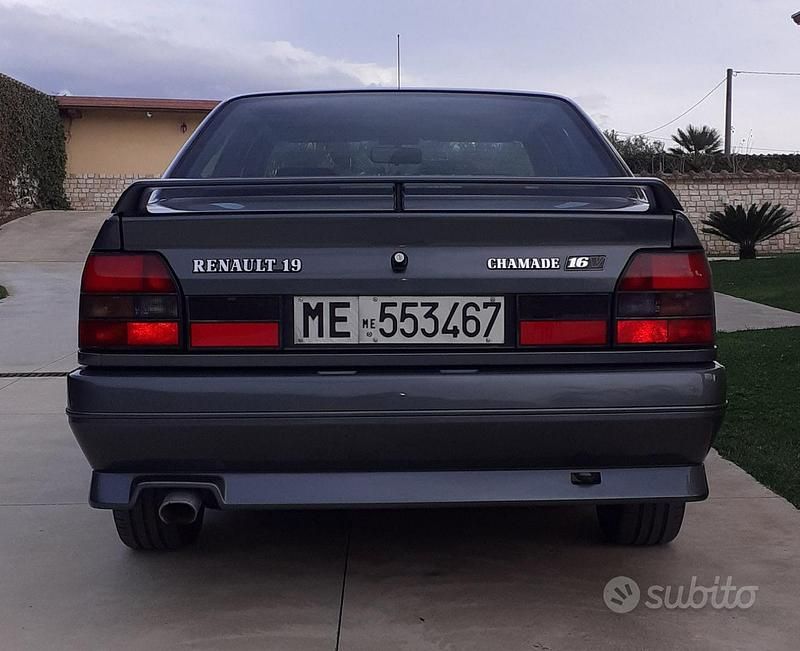 Usata Renault R4 137 CV (100 kW) 1991 Utilitaria