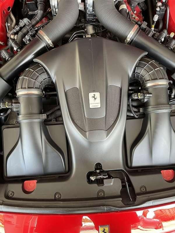 Usata Ferrari Portofino 600 CV (441 kW) 2018 Cabrio
