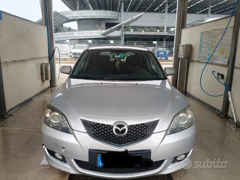 Usata Mazda 3 109 CV (80 kW) 2005 Grigio Berlina