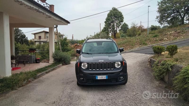 Usata Jeep Renegade 120 CV (88 kW) 2017 Grigio SUV