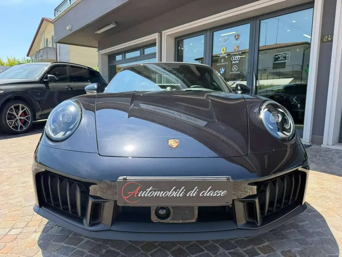 Usata Porsche 992 541 CV (397 kW) 2025 Nero Cabrio