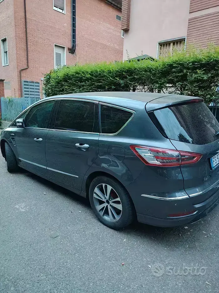 Usata Ford S-MAX Vignale 150 CV (110 kW) 2018 Grigio Monovolume
