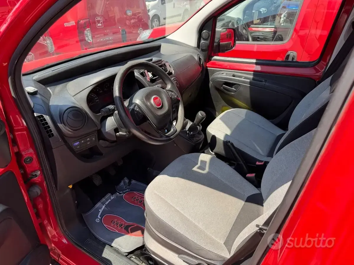 Usata Fiat Fiorino 95 CV (69 kW) 2017 Rosso Monovolume