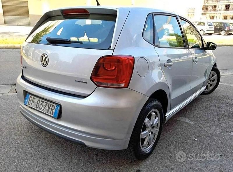 Usata VW Polo 75 CV (55 kW) 2011 Grigio Berlina