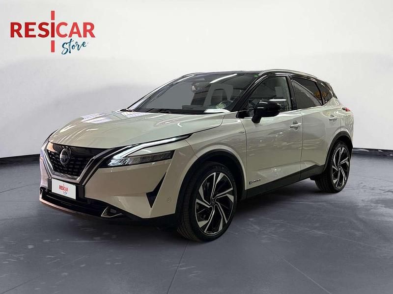 Usata Nissan Qashqai Tekna+ 158 CV (116 kW) 2023 Bianco / tetto nero SUV