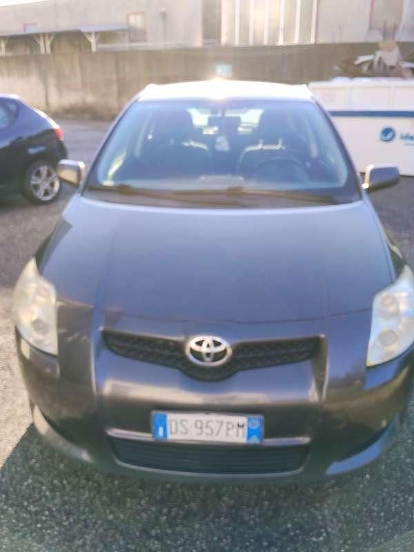 Usata Toyota Auris Sol 124 CV (91 kW) 2009 Berlina