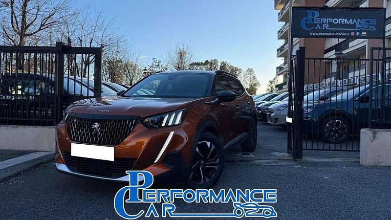 Usata Peugeot 2008 GT 131 CV (96 kW) 2023 Arancione/nero metallizzato SUV