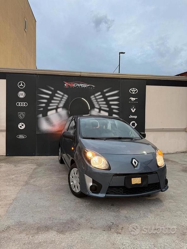 Usata Renault Twingo 74 CV (54 kW) 2011 Grigio Utilitaria