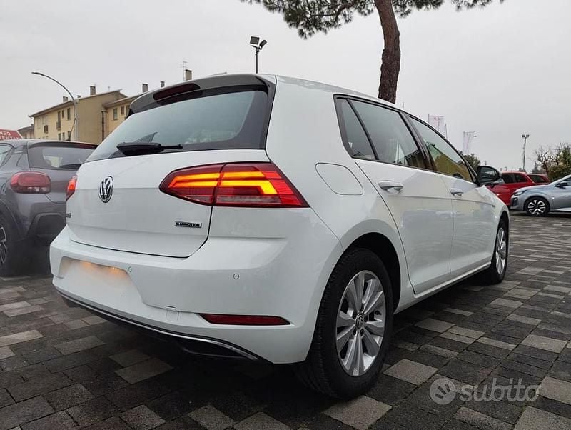 Usata VW Golf VII Business 131 CV (96 kW) 2019 Bianco Berlina