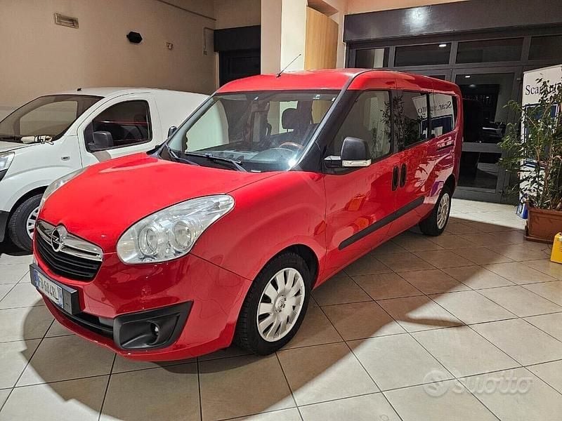 Usata Opel Combo 120 CV (88 kW) 2015 Rosso Monovolume