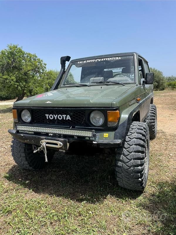 Usata Toyota Land Cruiser 86 CV (63 kW) 1988 Verde SUV