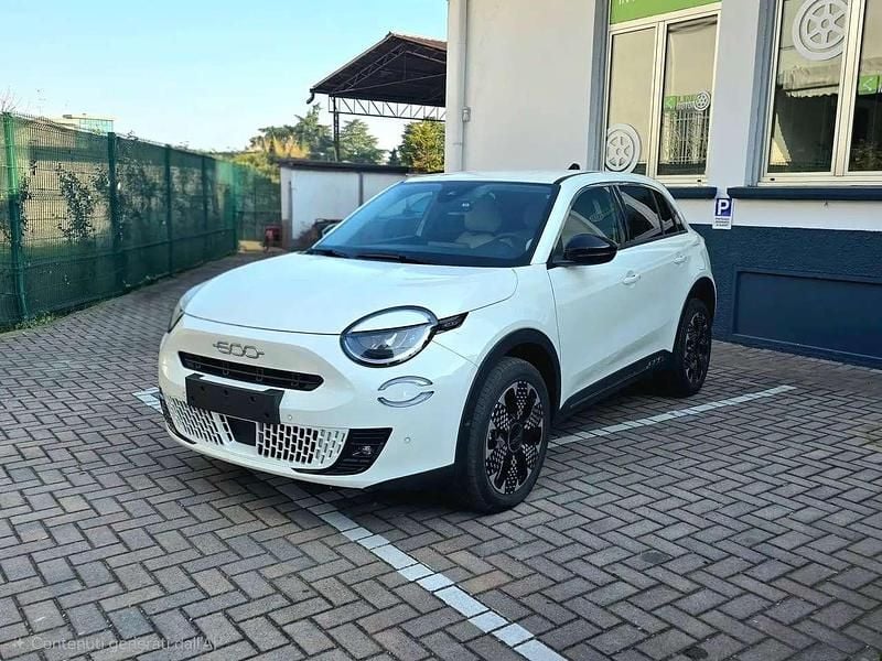 Usata Fiat 600 La Prima 101 CV (74 kW) 2024 Bianco SUV