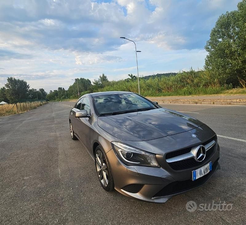Usata Mercedes CLA200 136 CV (100 kW) 2013 Grigio Coupé