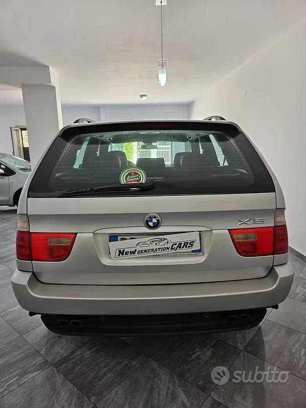 Begagnad BMW X5 Efficient Dynamics 286 HK (210 kW) 2001 Grå SUV