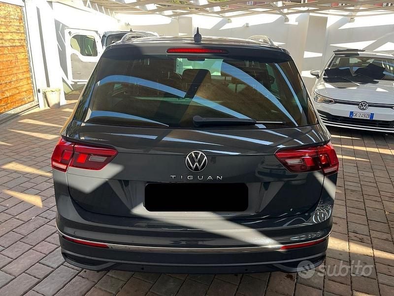 Usata VW Tiguan Life 150 CV (110 kW) 2022 Grigio SUV
