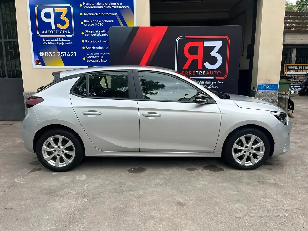Usata Opel Corsa Elegance 75 CV (55 kW) 2023 Grigio Utilitaria