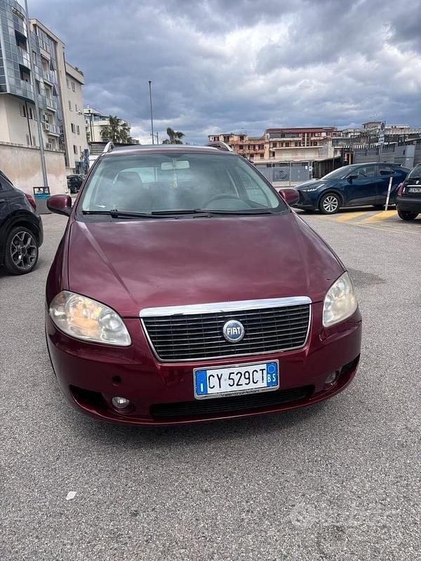 Usata Fiat Croma 150 CV (110 kW) 2005 Rosso Station wagon