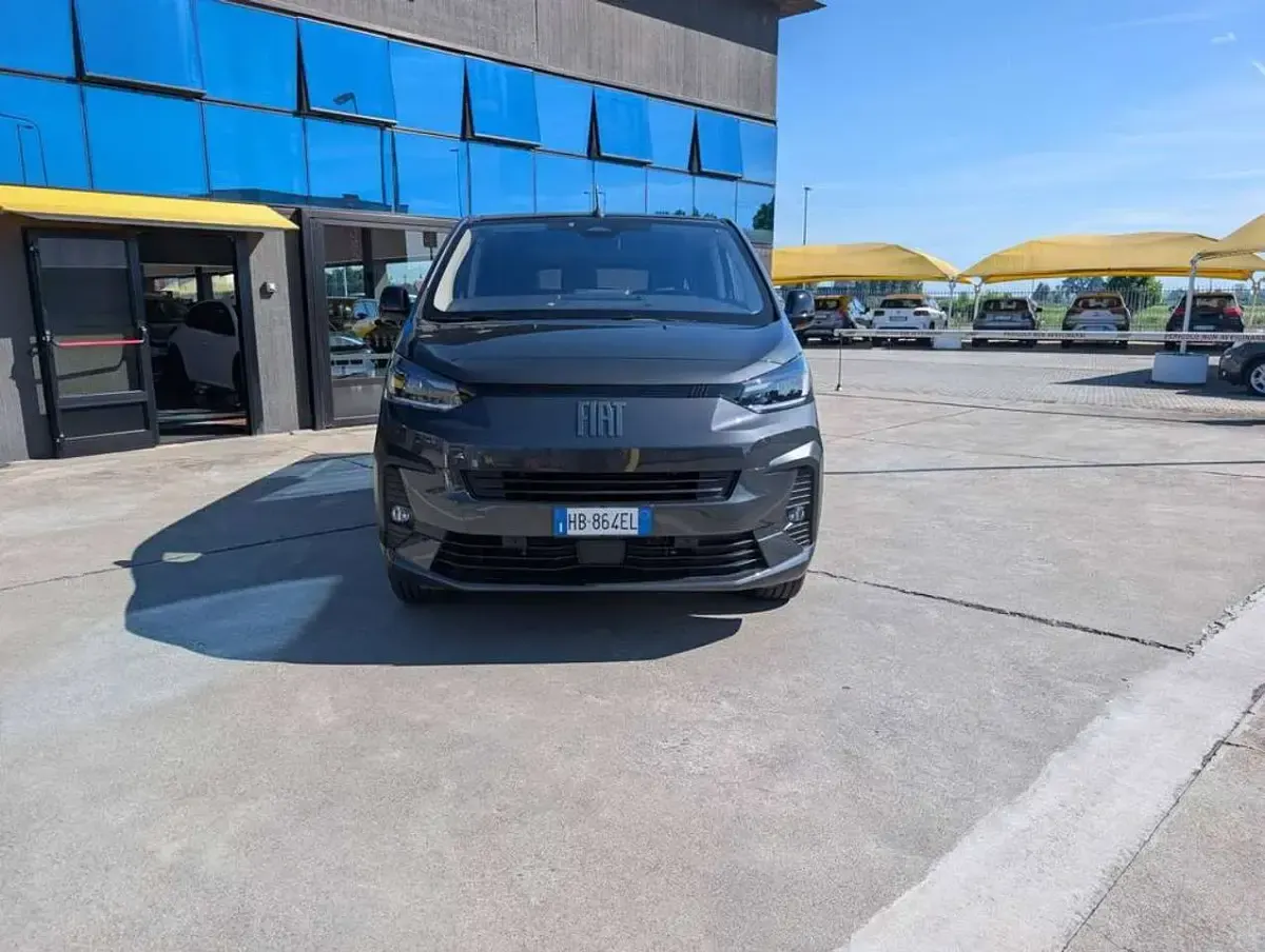 Usata Fiat Ulysse 125 kW (170 CV) 2025 Grigio Monovolume