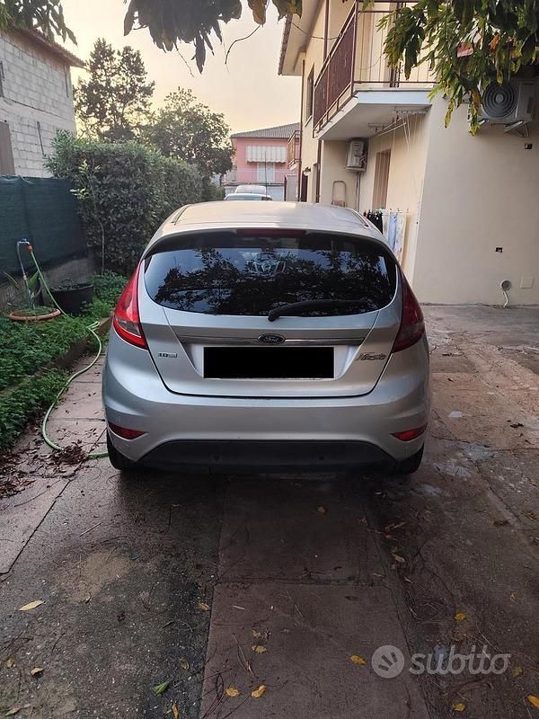 Usata Ford Fiesta 80 CV (58 kW) 2008 Berlina