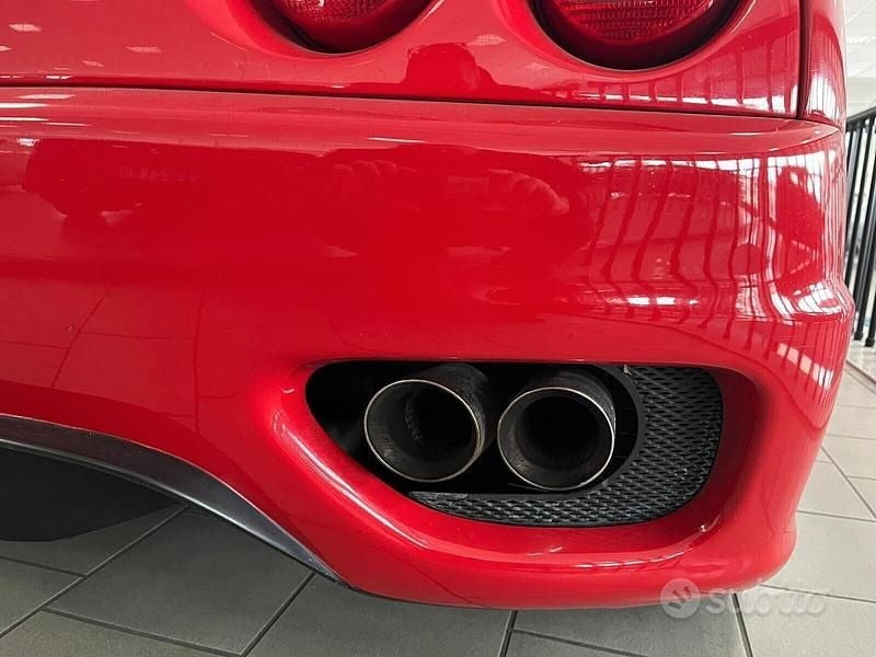 Usata Ferrari 360 400 CV (294 kW) 2002 Rosso Coupé