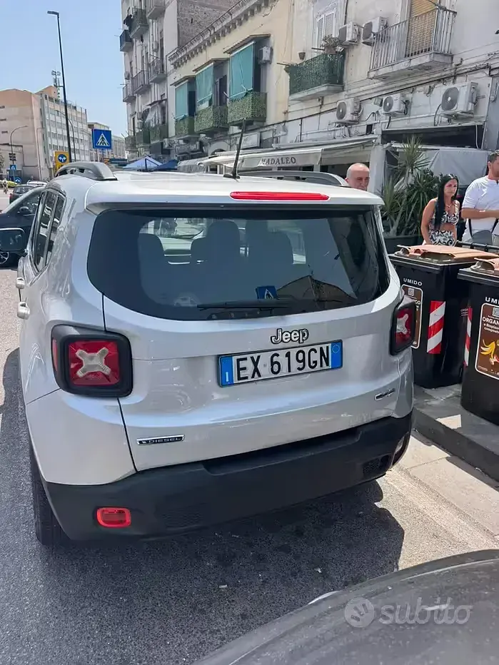 Usata Jeep Renegade 120 CV (88 kW) 2014 Grigio SUV
