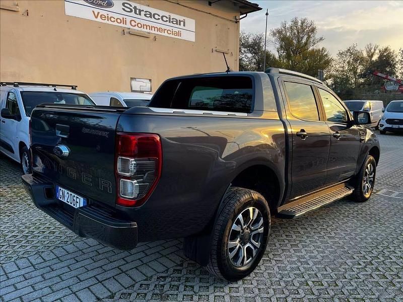 Usata Ford Ranger Wildtrack 213 CV (156 kW) 2023 Grigio metallizzato Pick-up