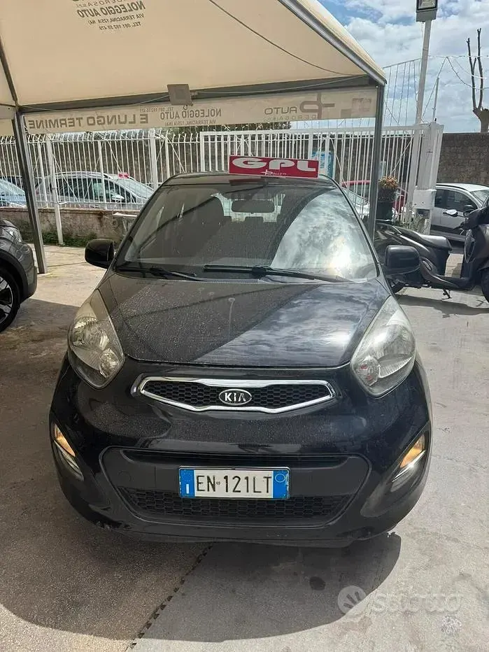 Usata Kia Picanto 69 CV (50 kW) 2012 Nero Utilitaria