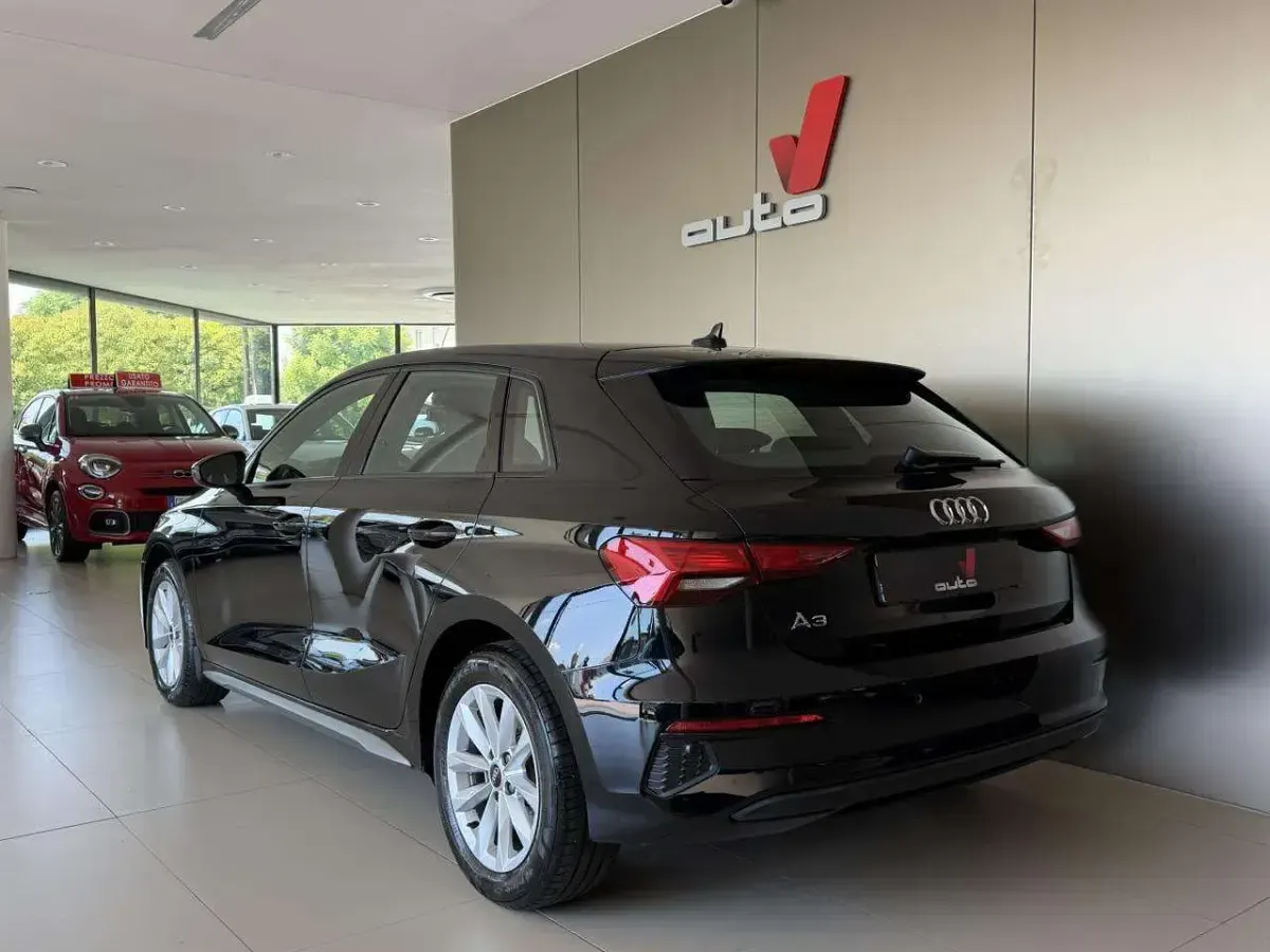 Usata Audi A3 150 CV (110 kW) 2023 Nero Berlina