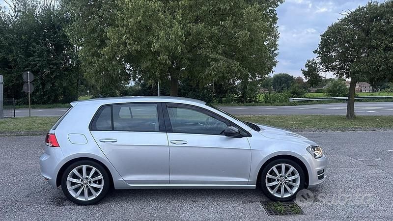 Begagnad VW Golf VII 122 HK (89 kW) 2013 Grå Sedan