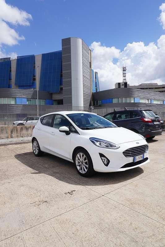 Usata Ford Fiesta Titanium S 101 CV (74 kW) 2019 Bianco Utilitaria
