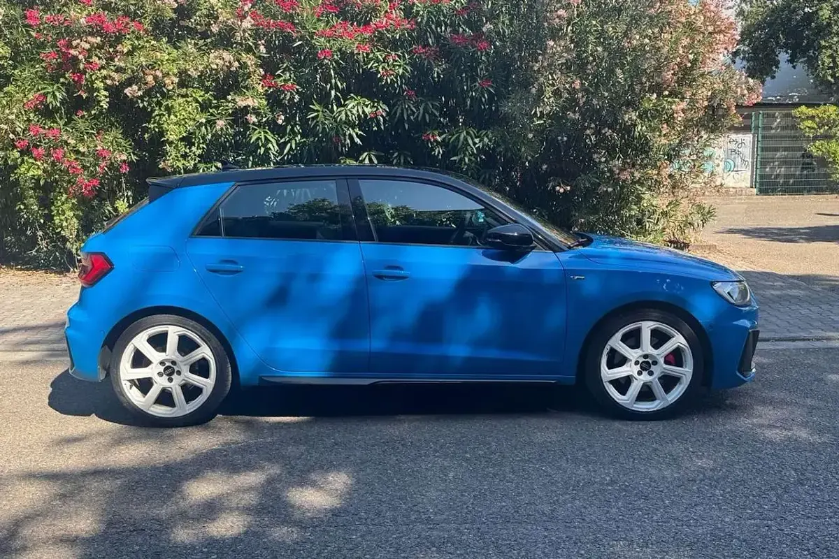 Usata Audi A1 S-Line 150 CV (110 kW) 2021 Blu SUV
