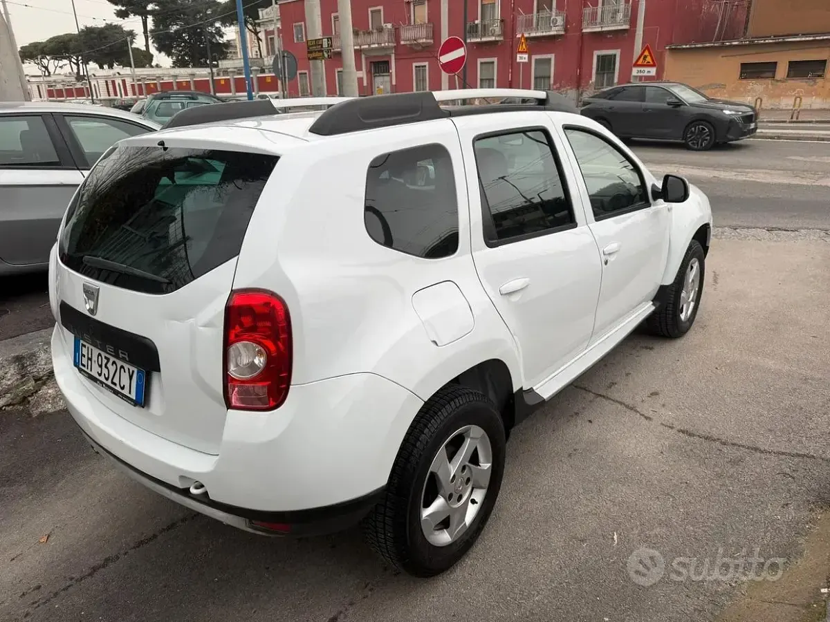 Usata Dacia Duster 105 CV (77 kW) 2011 Bianco SUV