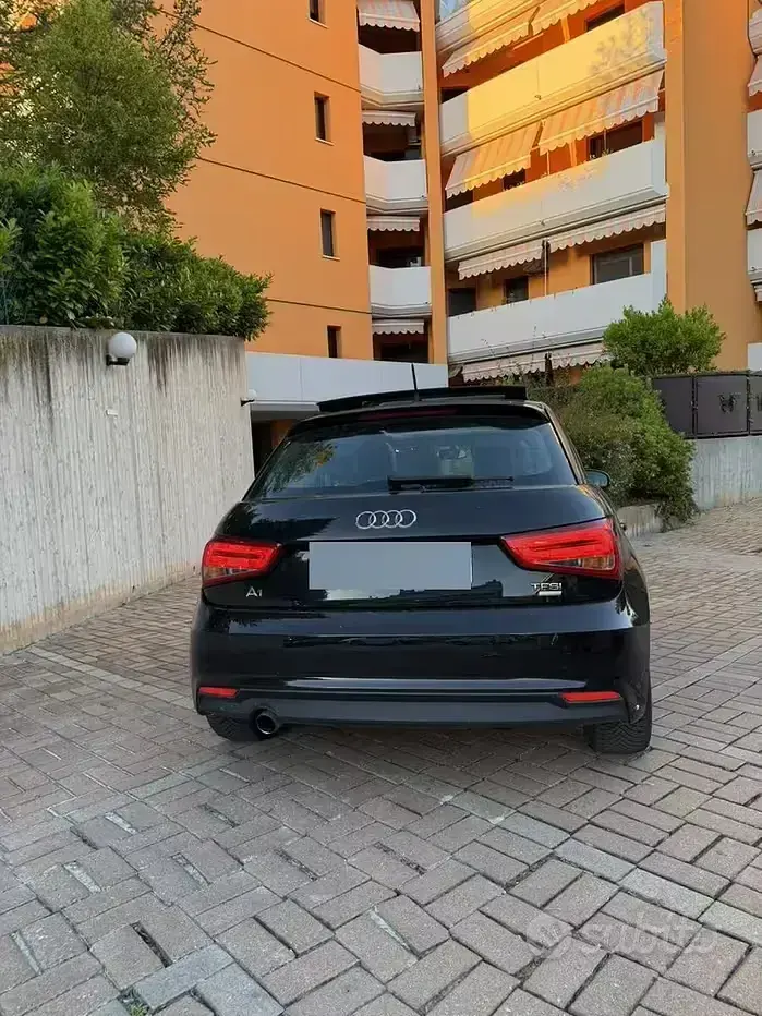 Usata Audi A1 95 CV (69 kW) 2016 Nero Utilitaria