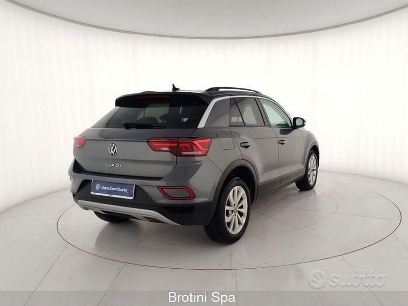 Occasion VW T-Roc Life 150 PK (110 kW) 2022 Grijs SUV