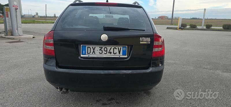 Usata Skoda Octavia Elegance 105 CV (77 kW) 2009 Nero Station wagon