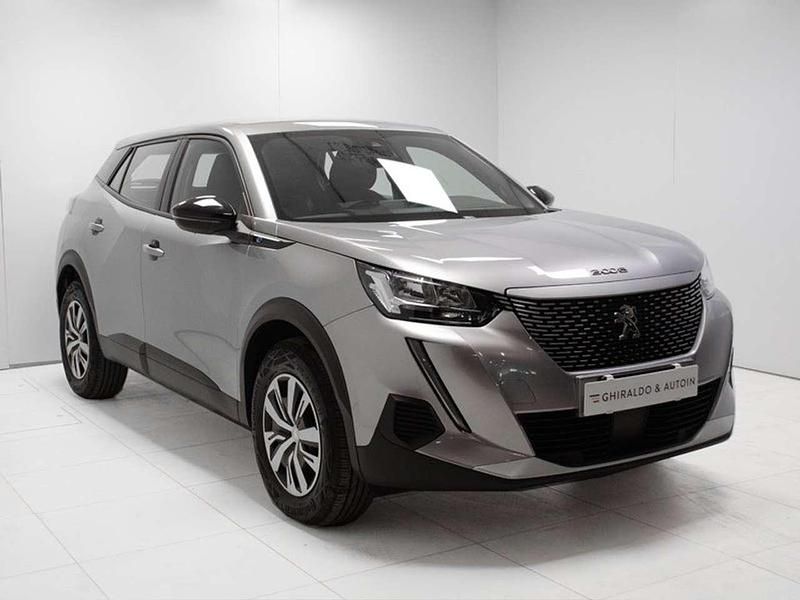 Usata Peugeot e-2008 Active 100 kW (136 CV) 2023 Grigio SUV