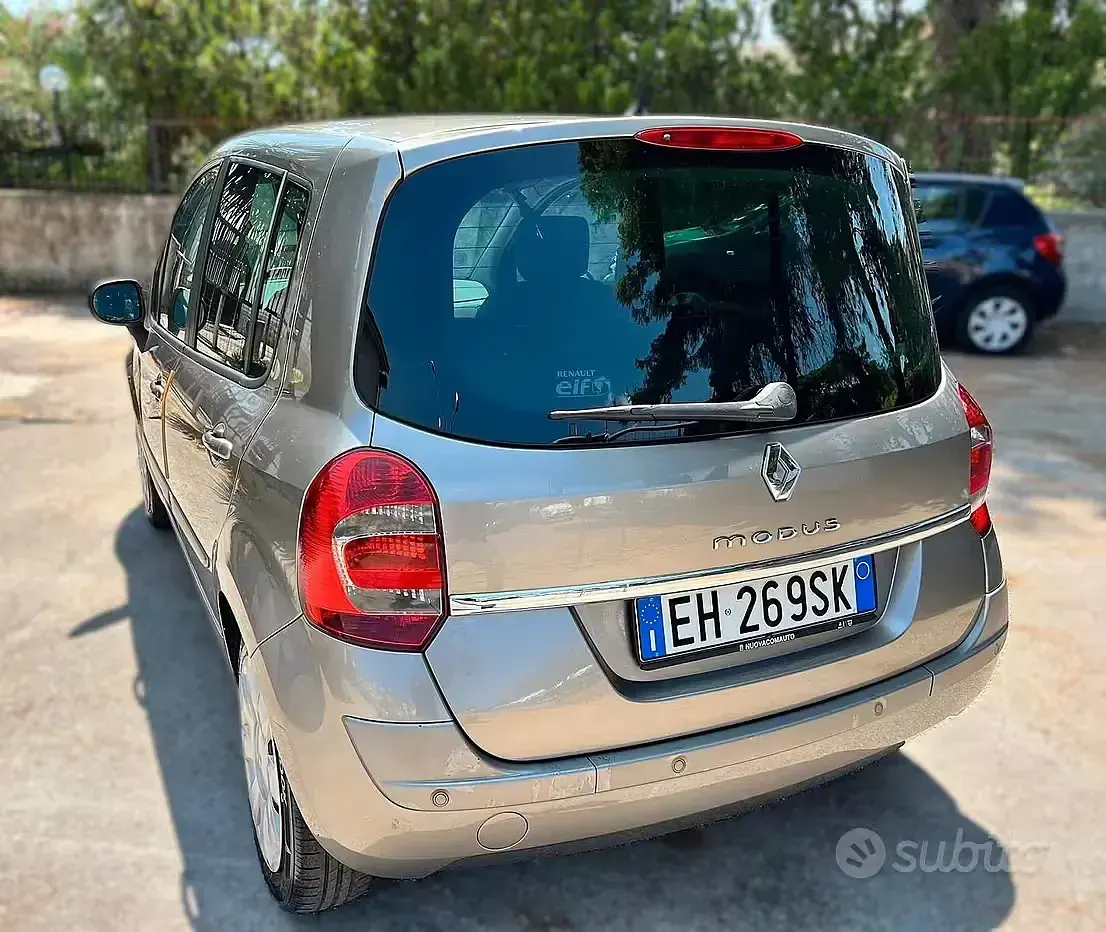 Usata Renault Modus Night&Day 75 CV (55 kW) 2011 Giallo Monovolume