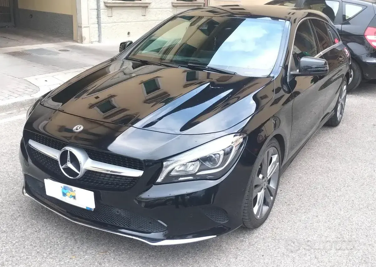 Usata Mercedes CLA200 Executive 136 CV (100 kW) 2017 Nero Coupé
