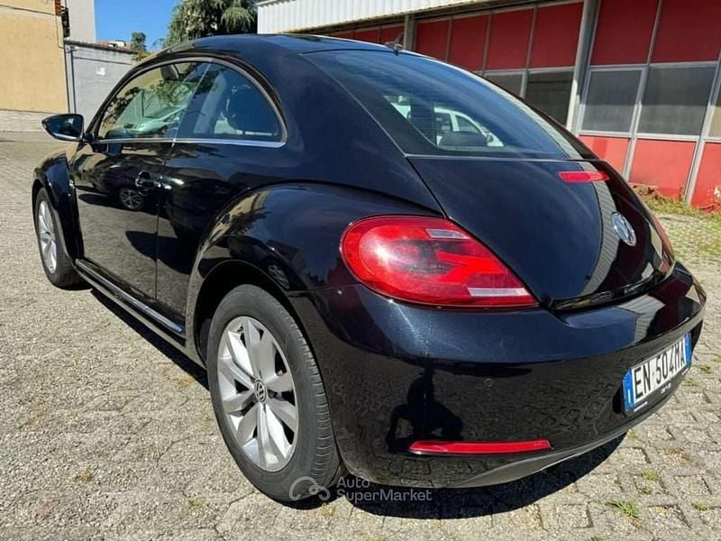 Usata VW Beetle Design 105 CV (77 kW) 2012 Nero Utilitaria