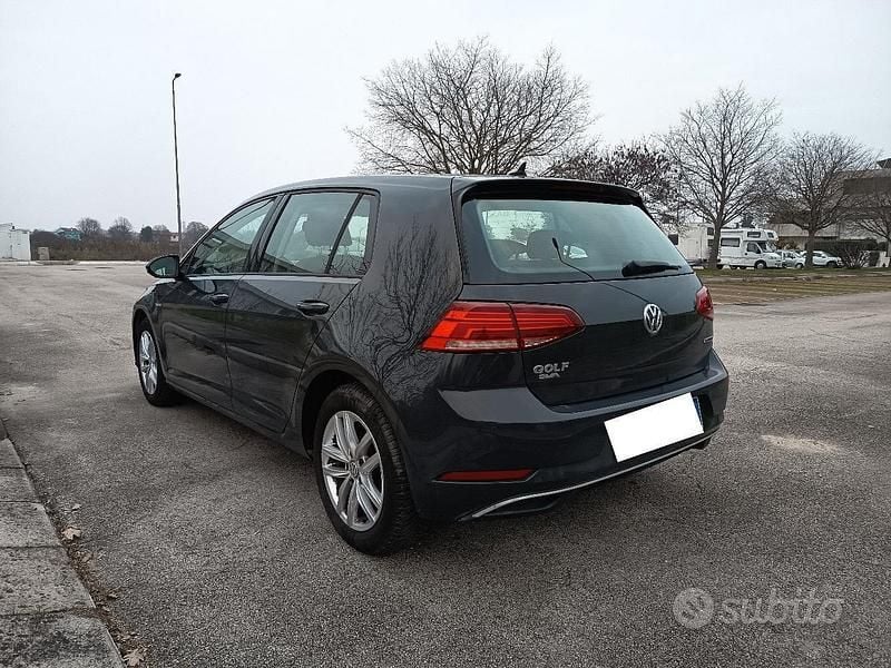 Usata VW Golf VII Business 110 CV (80 kW) 2018 Grigio Berlina