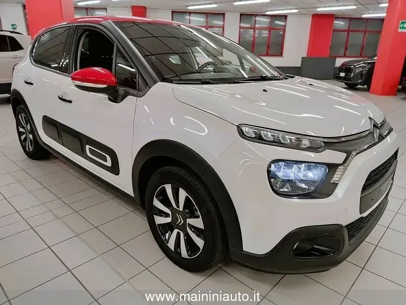 Usata Citroën C3 Shine 83 CV (61 kW) 2023 Bianco Utilitaria