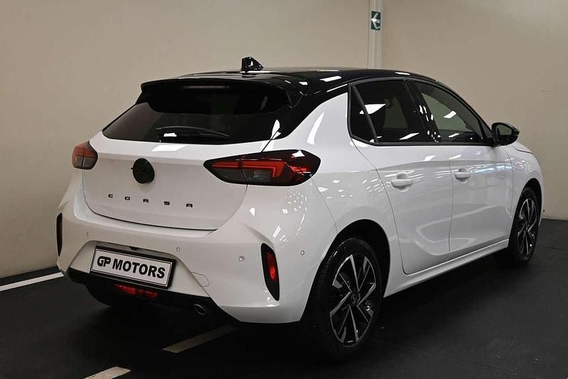 Usata Opel Corsa GS Line 101 CV (74 kW) 2024 Bianco