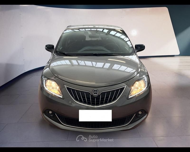 Usata Lancia Ypsilon 69 CV (50 kW) 2023 Grigio Utilitaria