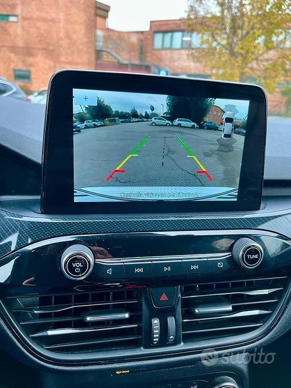 Usata Ford Kuga ST-Line 150 CV (110 kW) 2023 Bianco SUV