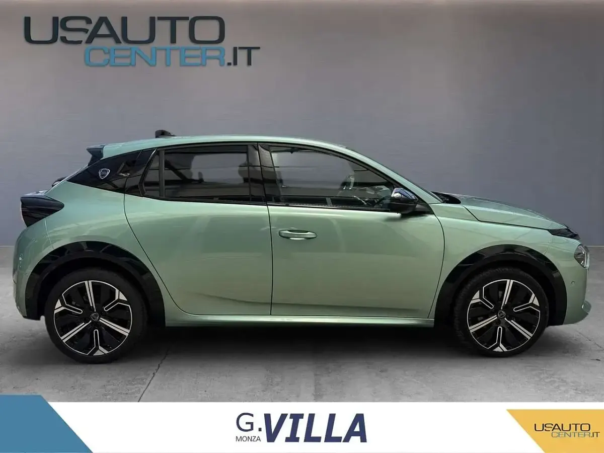 Usata Lancia Ypsilon 110 CV (80 kW) 2025 Verde Utilitaria