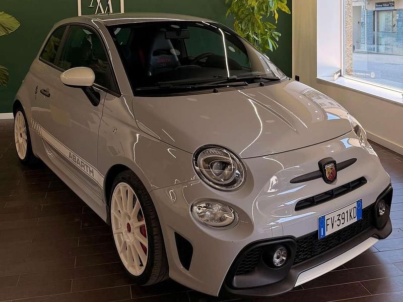 Usata Abarth 595 Competizione 179 CV (131 kW) 2019 Grigio campovolo Utilitaria