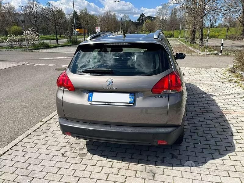Usata Peugeot 2008 Active 82 CV (60 kW) 2013 Grigio SUV
